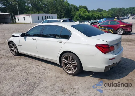 2013 BMW 740Li from USA, damaged, VIN WBAYE4C58DDW22876